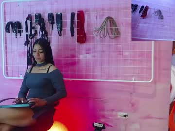 Aine_Jones Chaturbate stream image from May 07, 2026