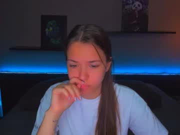 Alexabarkley Chaturbate stream image from May 08, 2026