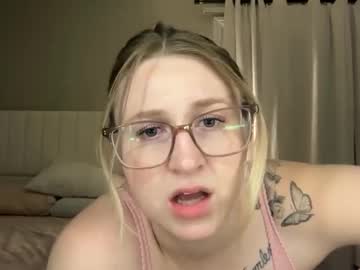 Softslutxo Chaturbate stream image from May 08, 2026
