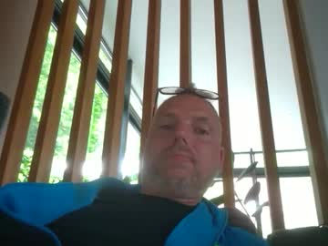 Belgianordenary Chaturbate stream image from May 08, 2026
