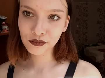 Rosauraakoni Chaturbate stream image from May 08, 2026