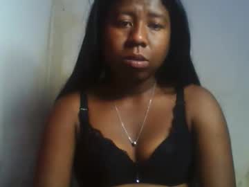Murielleee Chaturbate stream image from May 08, 2026