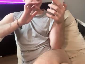 Hiddenpeachd Chaturbate stream image from May 08, 2026