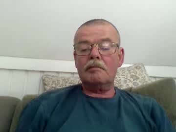 Mikael42 Chaturbate stream image from May 08, 2026