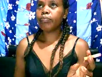 Kellyhberry Chaturbate stream image from May 08, 2026