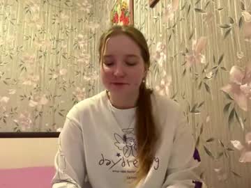 Jeanniescharff Chaturbate stream image from May 08, 2026