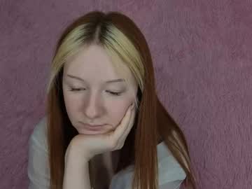 Velunee Chaturbate stream image from May 08, 2026