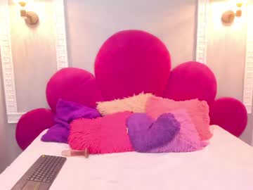 Emilyharpeer Chaturbate stream image from May 08, 2026