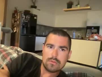Kevinpillobello Chaturbate stream image from May 08, 2026