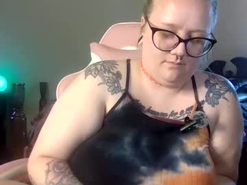Manicpixiepop Chaturbate stream image from May 08, 2026