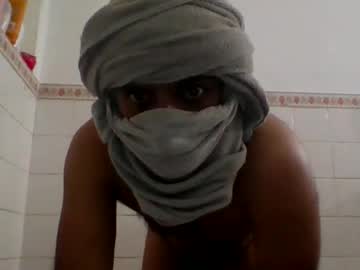 Brownmanin40s Chaturbate stream image from May 08, 2026