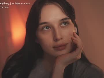 Horneyjozy Chaturbate stream image from May 08, 2026