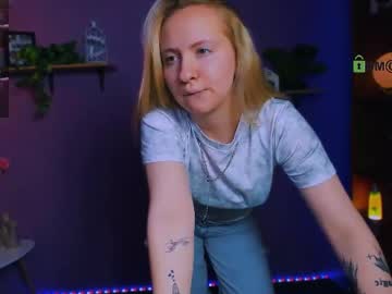 Mila_Glow Chaturbate stream image from May 08, 2026