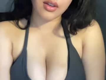 Xoliya Chaturbate stream image from May 08, 2026