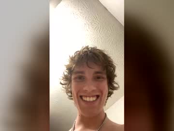 Gavatr0n Chaturbate stream image from May 08, 2026