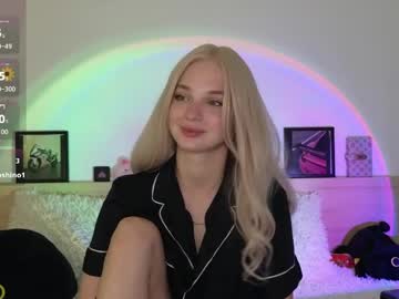 Asterross Chaturbate stream image from May 08, 2026