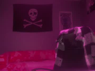 Dabirdfree Chaturbate stream image from May 08, 2026