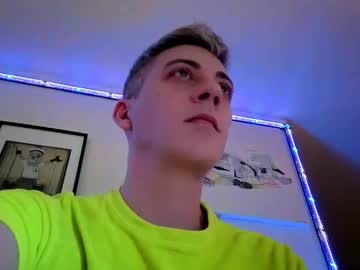 Hugolandcam Chaturbate stream image from May 08, 2026