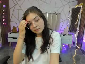 Andrea_Tay1 Chaturbate stream image from May 08, 2026