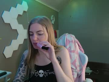 Skyiswoke Chaturbate stream image from May 08, 2026