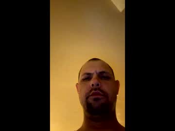 Dust_Em702 Chaturbate stream image from May 09, 2026