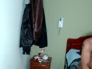 Brianhot_23 Chaturbate stream image from May 09, 2026