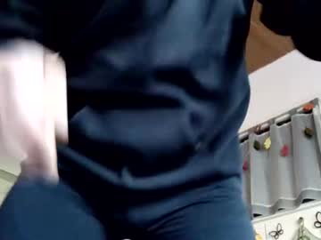 Hornycum71 Chaturbate stream image from May 09, 2026