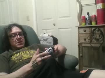 Hubbyandwifeyy69 Chaturbate stream image from May 09, 2026