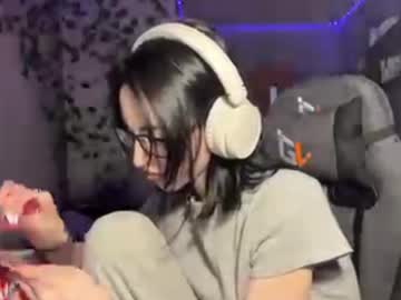 Elinorashfield Chaturbate stream image from May 09, 2026