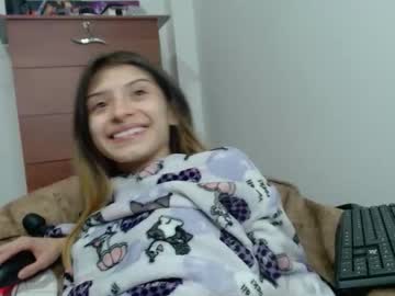 Kratos_And_Afrodita Chaturbate stream image from May 09, 2026