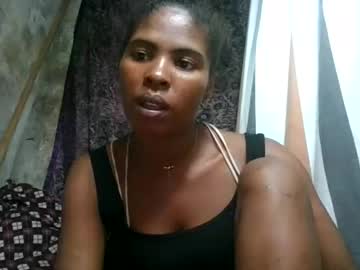 Soanezyz Chaturbate stream image from May 09, 2026
