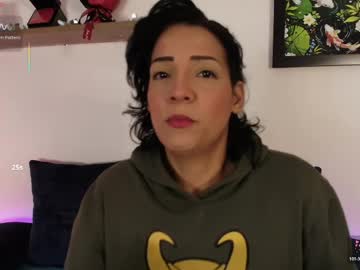 Elliee1 Chaturbate stream image from May 09, 2026