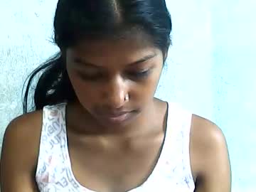 Elynah195043 Chaturbate stream image from May 09, 2026