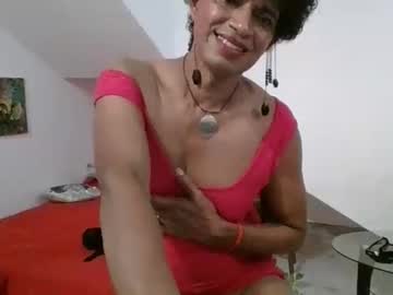Tanialopaz Chaturbate stream image from May 09, 2026