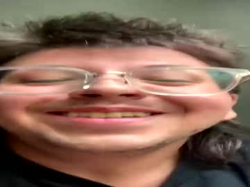 Desperate_Pupxx Chaturbate stream image from May 09, 2026