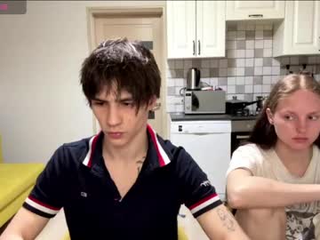 Flowerscouple Chaturbate stream image from May 09, 2026