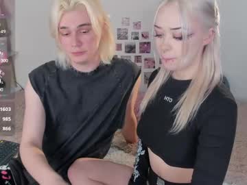 Sweethearts_Friends Chaturbate stream image from May 10, 2026