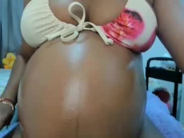 _Analia Chaturbate stream image from May 10, 2026