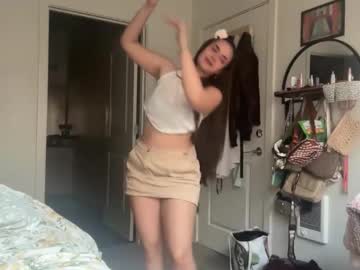 Reginababyy Chaturbate stream image from May 10, 2026