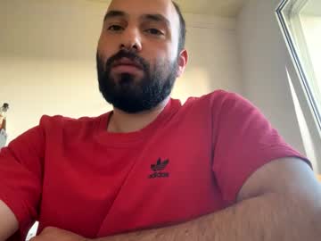 Rago1994 Chaturbate stream image from May 10, 2026