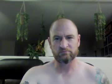 Shwmeyours Chaturbate stream image from May 10, 2026