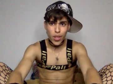 Andryt31135 Chaturbate stream image from May 10, 2026