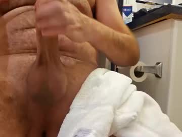 Papicapicola Chaturbate stream image from May 10, 2026