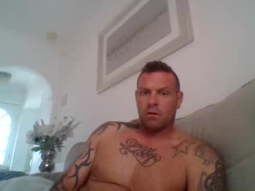 Comesee10 Chaturbate stream image from May 10, 2026