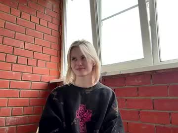Vickisheline Chaturbate stream image from May 10, 2026