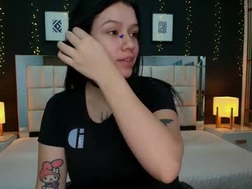 Aria_Bloomer Chaturbate stream image from May 10, 2026