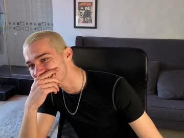 Kaydendrew Chaturbate stream image from May 10, 2026