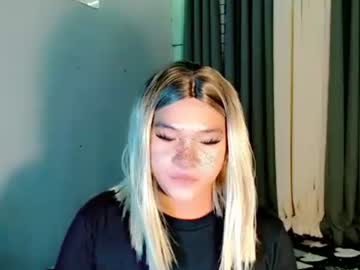 Krezikeed Chaturbate stream image from May 10, 2026