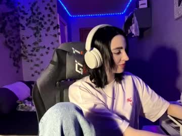 Elinorashfield Chaturbate stream image from May 10, 2026