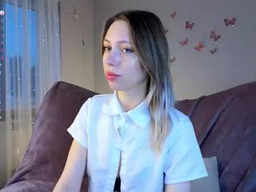 Lunariabliss Chaturbate stream image from May 10, 2026